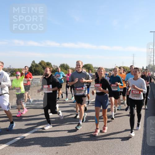 03.10.2025 - Köhlbrandbrückenlauf Yannick Fuchs http://msf.ph/oto/9181333 03.10.2025 11:22:51 Position 3 4767, 4661, 5479 meine-sportfotos.de