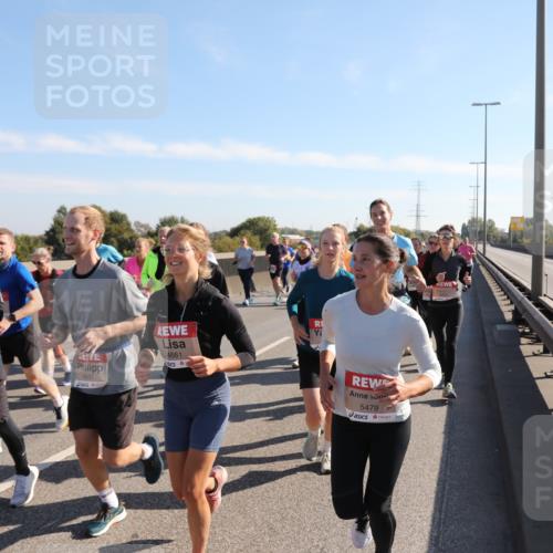 03.10.2025 - Köhlbrandbrückenlauf Yannick Fuchs http://msf.ph/oto/9181340 03.10.2025 11:22:52 Position 3 4767, 4631, 4661, 5479 meine-sportfotos.de