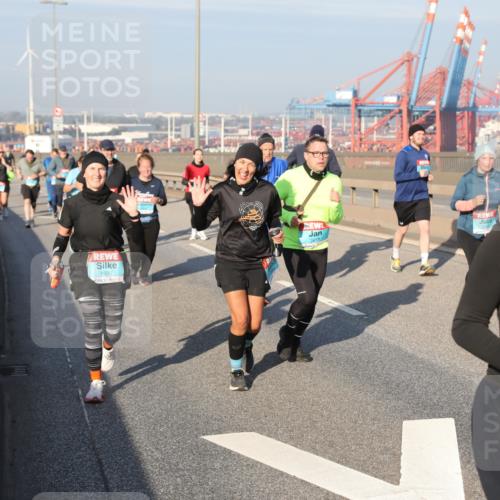 03.10.2025 - Köhlbrandbrückenlauf Yannick Fuchs http://msf.ph/oto/9181342 03.10.2025 08:56:42 Position 2 1935, 3383 meine-sportfotos.de