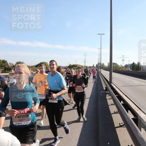 03.10.2025 - Köhlbrandbrückenlauf Yannick Fuchs http://msf.ph/oto/9181347 03.10.2025 11:22:52 Position 3 5453, 5467, 6710, 6757 meine-sportfotos.de