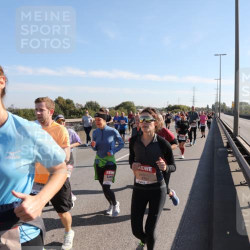 03.10.2025 - Köhlbrandbrückenlauf Yannick Fuchs http://msf.ph/oto/9181360 03.10.2025 11:22:53 Position 3 3, 10, 2015, 6, 537, 6757 meine-sportfotos.de