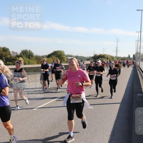 03.10.2025 - Köhlbrandbrückenlauf Yannick Fuchs http://msf.ph/oto/9181417 03.10.2025 11:22:58 Position 3 4740, 5321 meine-sportfotos.de