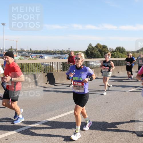 03.10.2025 - Köhlbrandbrückenlauf Yannick Fuchs http://msf.ph/oto/9181420 03.10.2025 11:22:58 Position 3 4740, 5321 meine-sportfotos.de