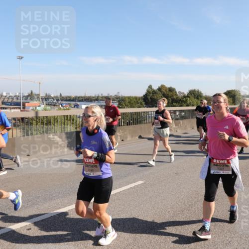 03.10.2025 - Köhlbrandbrückenlauf Yannick Fuchs http://msf.ph/oto/9181425 03.10.2025 11:22:59 Position 3 4740, 5321 meine-sportfotos.de