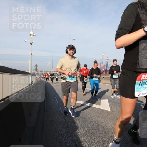 03.10.2025 - Köhlbrandbrückenlauf Yannick Fuchs http://msf.ph/oto/9181433 03.10.2025 08:56:54 Position 2 1004, 2845 meine-sportfotos.de