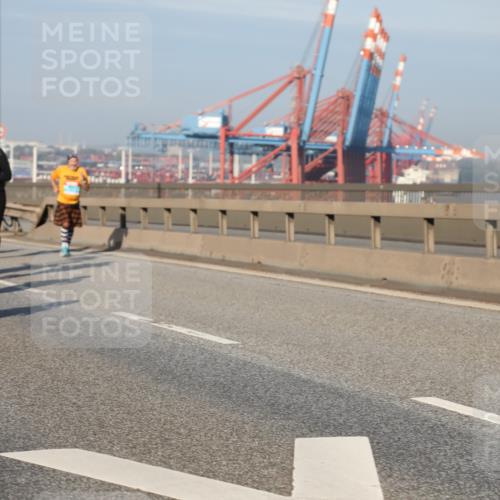 03.10.2025 - Köhlbrandbrückenlauf Yannick Fuchs http://msf.ph/oto/9181461 03.10.2025 08:56:59 Position 2  meine-sportfotos.de