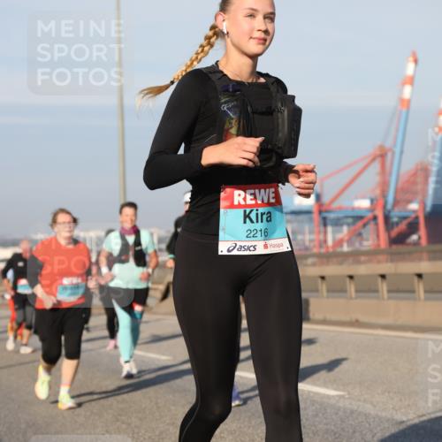 03.10.2025 - Köhlbrandbrückenlauf Yannick Fuchs http://msf.ph/oto/9181472 03.10.2025 08:57:01 Position 2 2216 meine-sportfotos.de