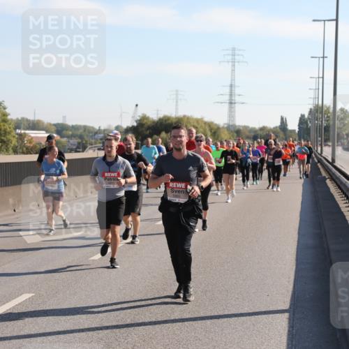 03.10.2025 - Köhlbrandbrückenlauf Yannick Fuchs http://msf.ph/oto/9181486 03.10.2025 11:23:04 Position 3 5920 meine-sportfotos.de