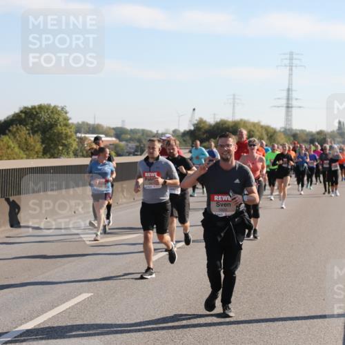 03.10.2025 - Köhlbrandbrückenlauf Yannick Fuchs http://msf.ph/oto/9181490 03.10.2025 11:23:05 Position 3 5917, 5920 meine-sportfotos.de