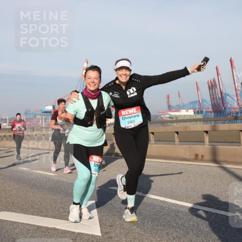 03.10.2025 - Köhlbrandbrückenlauf Yannick Fuchs http://msf.ph/oto/9181495 03.10.2025 08:57:05 Position 2 217, 2922 meine-sportfotos.de