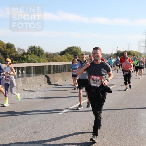 03.10.2025 - Köhlbrandbrückenlauf Yannick Fuchs http://msf.ph/oto/9181503 03.10.2025 11:23:06 Position 3 5920 meine-sportfotos.de