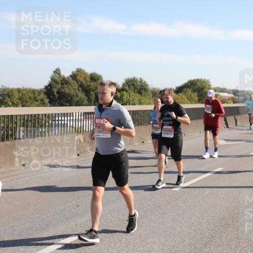 03.10.2025 - Köhlbrandbrückenlauf Yannick Fuchs http://msf.ph/oto/9181521 03.10.2025 11:23:07 Position 3 5111, 5917 meine-sportfotos.de