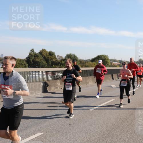 03.10.2025 - Köhlbrandbrückenlauf Yannick Fuchs http://msf.ph/oto/9181527 03.10.2025 11:23:08 Position 3 2025, 5387 meine-sportfotos.de