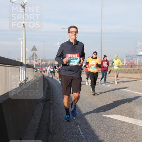 03.10.2025 - Köhlbrandbrückenlauf Yannick Fuchs http://msf.ph/oto/9181542 03.10.2025 08:57:11 Position 2 1358 meine-sportfotos.de
