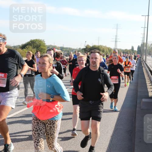 03.10.2025 - Köhlbrandbrückenlauf Yannick Fuchs http://msf.ph/oto/9181551 03.10.2025 11:23:21 Position 3 6077, 5151 meine-sportfotos.de