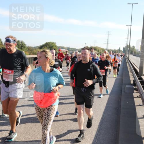03.10.2025 - Köhlbrandbrückenlauf Yannick Fuchs http://msf.ph/oto/9181556 03.10.2025 11:23:21 Position 3 6077, 5151 meine-sportfotos.de