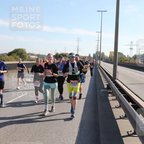 03.10.2025 - Köhlbrandbrückenlauf Yannick Fuchs http://msf.ph/oto/9181579 03.10.2025 11:23:29 Position 3 5610, 4245 meine-sportfotos.de