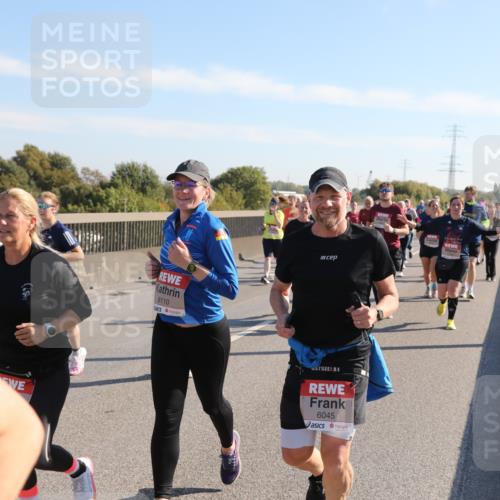 03.10.2025 - Köhlbrandbrückenlauf Yannick Fuchs http://msf.ph/oto/9181599 03.10.2025 11:23:31 Position 3 6110, 6045 meine-sportfotos.de