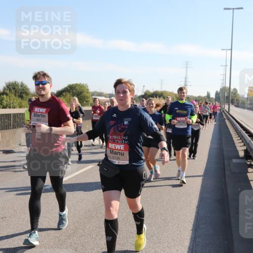 03.10.2025 - Köhlbrandbrückenlauf Yannick Fuchs http://msf.ph/oto/9181623 03.10.2025 11:23:33 Position 3 4827, 10, 5135, 6687 meine-sportfotos.de