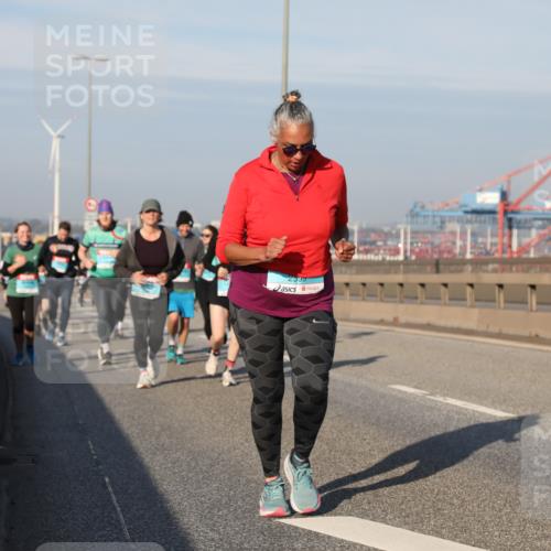 03.10.2025 - Köhlbrandbrückenlauf Yannick Fuchs http://msf.ph/oto/9181646 03.10.2025 08:57:36 Position 2  meine-sportfotos.de