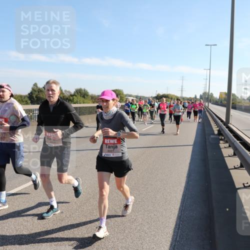 03.10.2025 - Köhlbrandbrückenlauf Yannick Fuchs http://msf.ph/oto/9181675 03.10.2025 11:23:39 Position 3 4415, 6027 meine-sportfotos.de