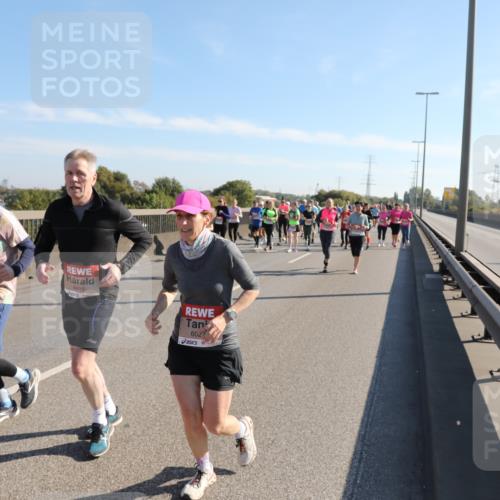 03.10.2025 - Köhlbrandbrückenlauf Yannick Fuchs http://msf.ph/oto/9181677 03.10.2025 11:23:39 Position 3 4416, 4415, 6027 meine-sportfotos.de