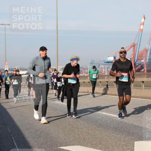 03.10.2025 - Köhlbrandbrückenlauf Yannick Fuchs http://msf.ph/oto/9181735 03.10.2025 08:57:49 Position 2 2557, 676 meine-sportfotos.de