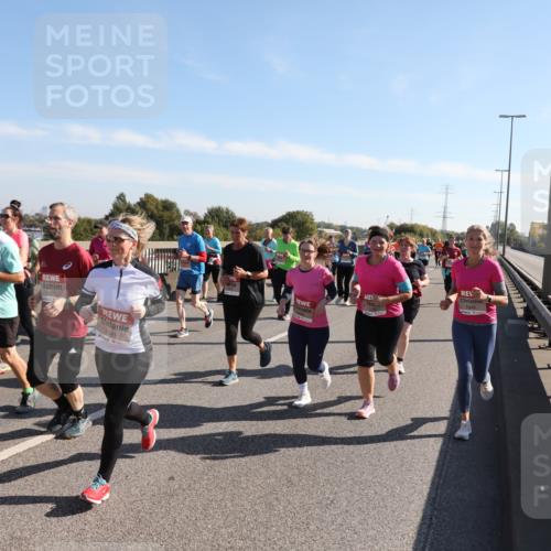 03.10.2025 - Köhlbrandbrückenlauf Yannick Fuchs http://msf.ph/oto/9181745 03.10.2025 11:23:45 Position 3 6794, 5341, 5349 meine-sportfotos.de