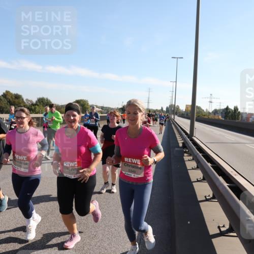 03.10.2025 - Köhlbrandbrückenlauf Yannick Fuchs http://msf.ph/oto/9181752 03.10.2025 11:23:46 Position 3 5206, 5185, 5349 meine-sportfotos.de
