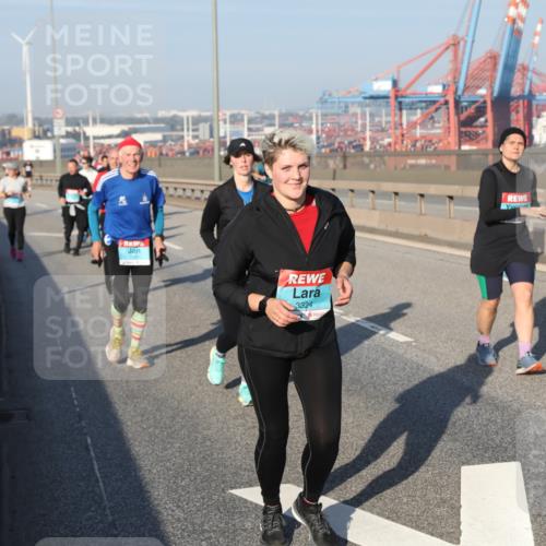 03.10.2025 - Köhlbrandbrückenlauf Yannick Fuchs http://msf.ph/oto/9181774 03.10.2025 08:57:58 Position 2 3324 meine-sportfotos.de