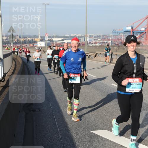 03.10.2025 - Köhlbrandbrückenlauf Yannick Fuchs http://msf.ph/oto/9181784 03.10.2025 08:57:59 Position 2 3510, 3701 meine-sportfotos.de