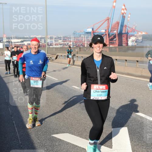 03.10.2025 - Köhlbrandbrückenlauf Yannick Fuchs http://msf.ph/oto/9181786 03.10.2025 08:58:00 Position 2 3510, 3701 meine-sportfotos.de