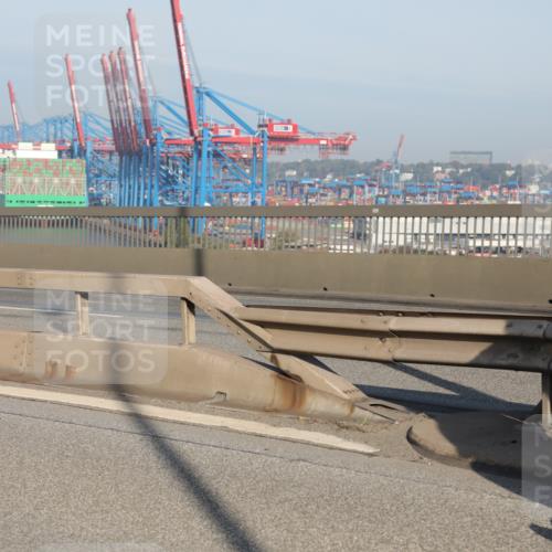 03.10.2025 - Köhlbrandbrückenlauf Yannick Fuchs http://msf.ph/oto/9181805 03.10.2025 08:58:03 Position 2 118 meine-sportfotos.de