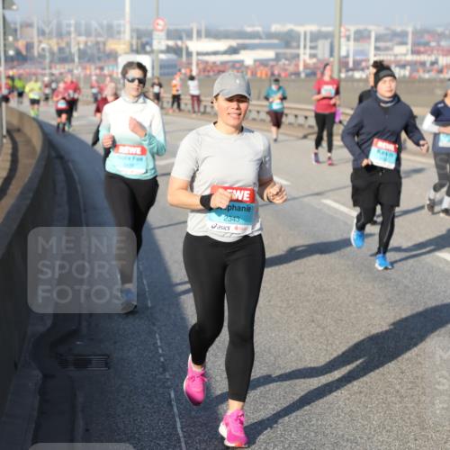 03.10.2025 - Köhlbrandbrückenlauf Yannick Fuchs http://msf.ph/oto/9181812 03.10.2025 08:58:05 Position 2 2343, 2342 meine-sportfotos.de