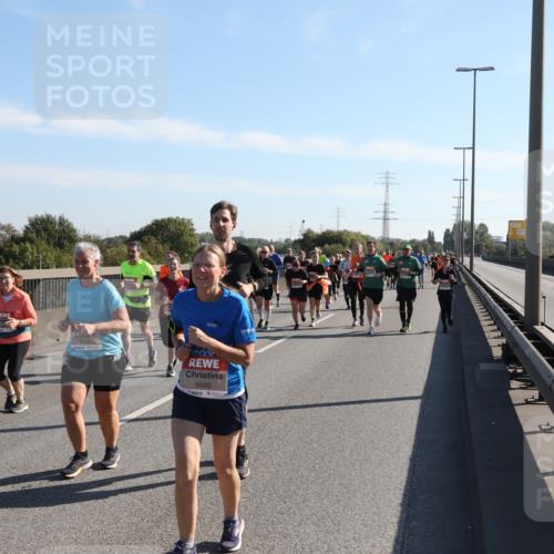 03.10.2025 - Köhlbrandbrückenlauf Yannick Fuchs http://msf.ph/oto/9181816 03.10.2025 11:23:53 Position 3 5500 meine-sportfotos.de