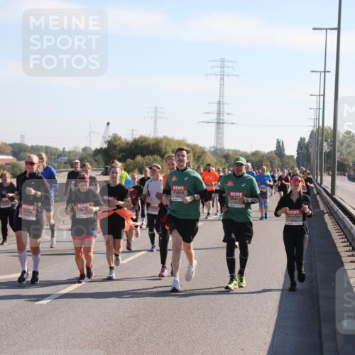 03.10.2025 - Köhlbrandbrückenlauf Yannick Fuchs http://msf.ph/oto/9181819 03.10.2025 11:23:53 Position 3  meine-sportfotos.de