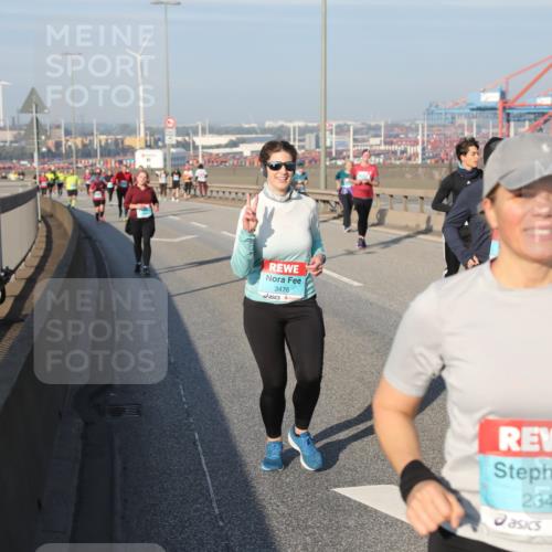03.10.2025 - Köhlbrandbrückenlauf Yannick Fuchs http://msf.ph/oto/9181820 03.10.2025 08:58:07 Position 2 3476, 2343 meine-sportfotos.de