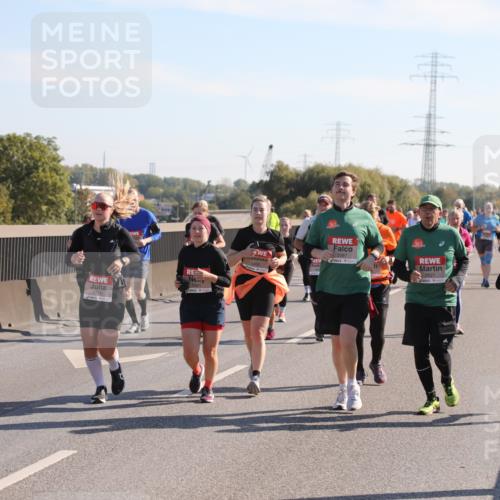 03.10.2025 - Köhlbrandbrückenlauf Yannick Fuchs http://msf.ph/oto/9181833 03.10.2025 11:23:54 Position 3 4715, 5587, 5621, 5855 meine-sportfotos.de