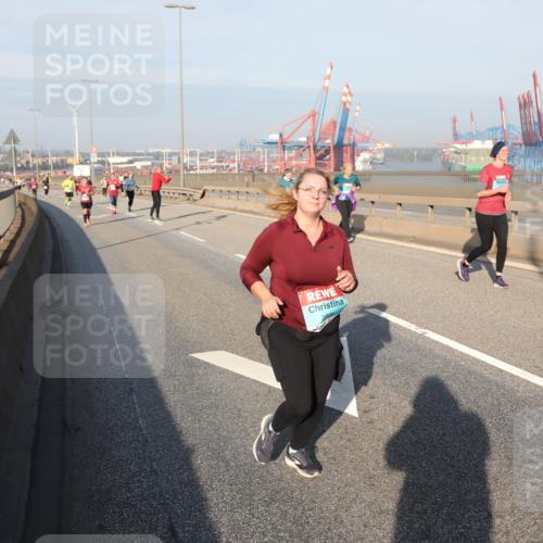 03.10.2025 - Köhlbrandbrückenlauf Yannick Fuchs http://msf.ph/oto/9181834 03.10.2025 08:58:14 Position 2  meine-sportfotos.de