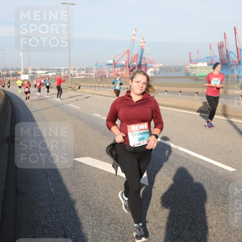 03.10.2025 - Köhlbrandbrückenlauf Yannick Fuchs http://msf.ph/oto/9181835 03.10.2025 08:58:14 Position 2 2205 meine-sportfotos.de