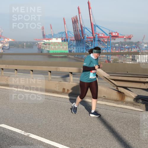 03.10.2025 - Köhlbrandbrückenlauf Yannick Fuchs http://msf.ph/oto/9181854 03.10.2025 08:58:19 Position 2 25 meine-sportfotos.de