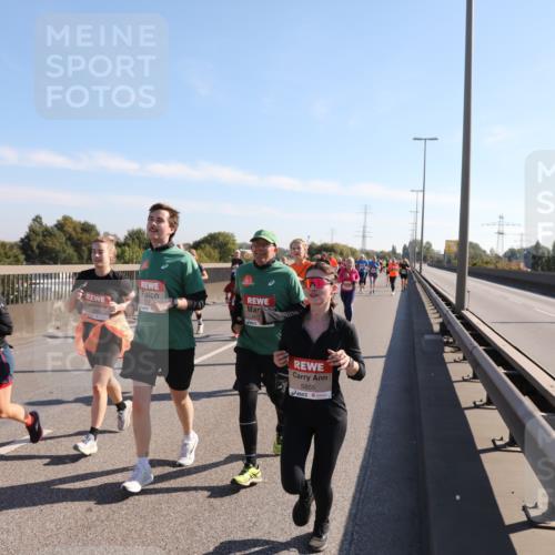 03.10.2025 - Köhlbrandbrückenlauf Yannick Fuchs http://msf.ph/oto/9181882 03.10.2025 11:23:58 Position 3 55, 5855 meine-sportfotos.de