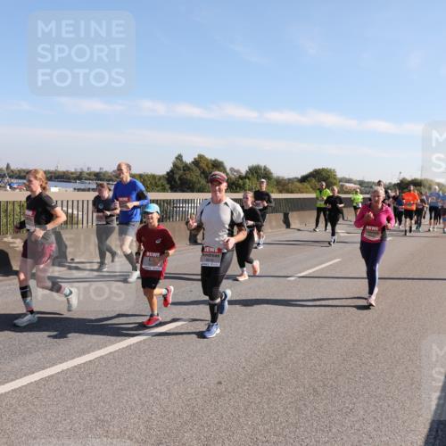 03.10.2025 - Köhlbrandbrückenlauf Yannick Fuchs http://msf.ph/oto/9181918 03.10.2025 11:24:01 Position 3 6618 meine-sportfotos.de