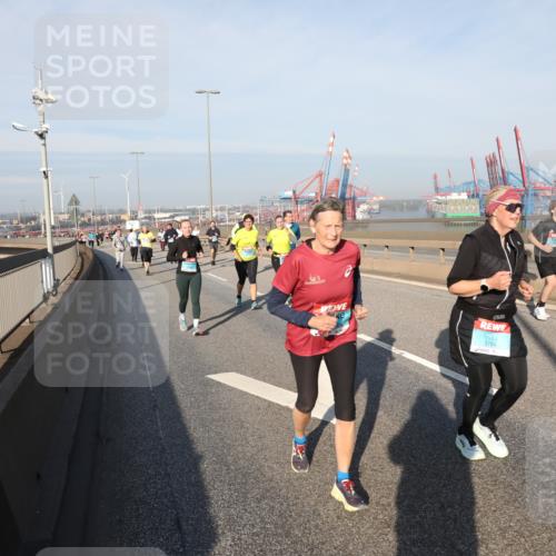 03.10.2025 - Köhlbrandbrückenlauf Yannick Fuchs http://msf.ph/oto/9181958 03.10.2025 08:58:41 Position 2 3784 meine-sportfotos.de