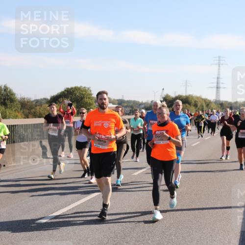 03.10.2025 - Köhlbrandbrückenlauf Yannick Fuchs http://msf.ph/oto/9181961 03.10.2025 11:24:05 Position 3 5139, 6237, 5195 meine-sportfotos.de