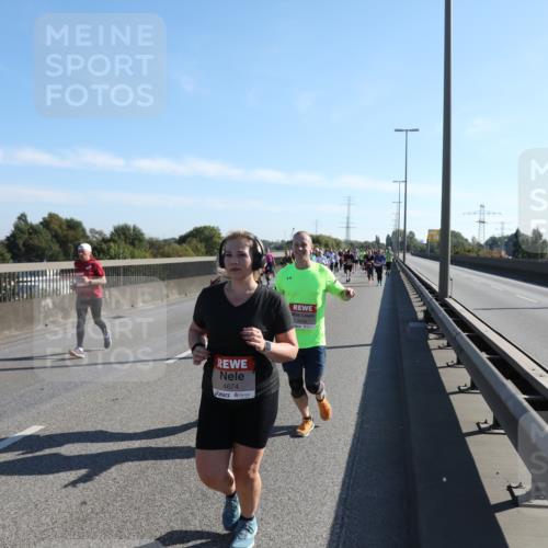 03.10.2025 - Köhlbrandbrückenlauf Yannick Fuchs http://msf.ph/oto/9182002 03.10.2025 11:24:10 Position 3 4674, 5438 meine-sportfotos.de