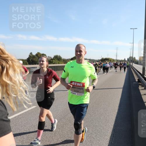 03.10.2025 - Köhlbrandbrückenlauf Yannick Fuchs http://msf.ph/oto/9182006 03.10.2025 11:24:11 Position 3 5438 meine-sportfotos.de