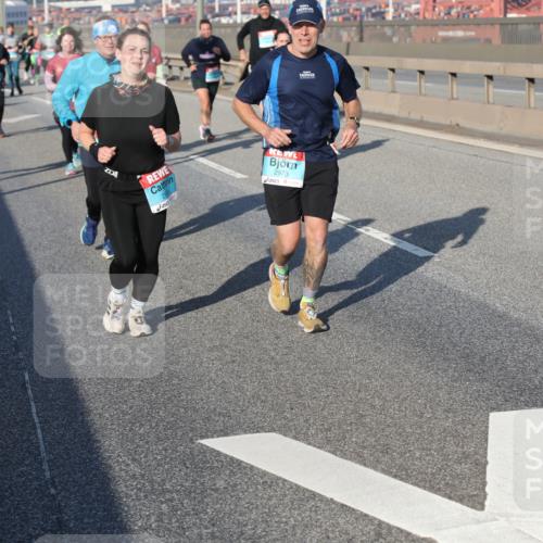 03.10.2025 - Köhlbrandbrückenlauf Yannick Fuchs http://msf.ph/oto/9182078 03.10.2025 08:59:03 Position 2 2973 meine-sportfotos.de