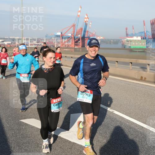03.10.2025 - Köhlbrandbrückenlauf Yannick Fuchs http://msf.ph/oto/9182090 03.10.2025 08:59:05 Position 2 29, 2973 meine-sportfotos.de