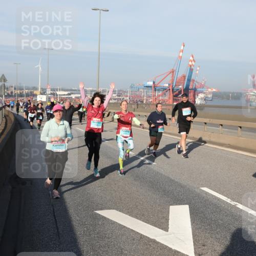 03.10.2025 - Köhlbrandbrückenlauf Yannick Fuchs http://msf.ph/oto/9182112 03.10.2025 08:59:07 Position 2 2359, 3479 meine-sportfotos.de